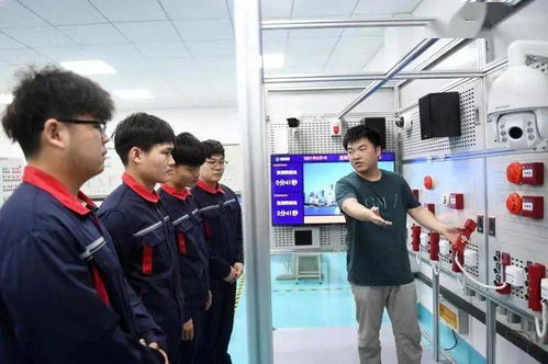 大力發展職業教育，以專業咨詢服務賦能經濟高質量發展